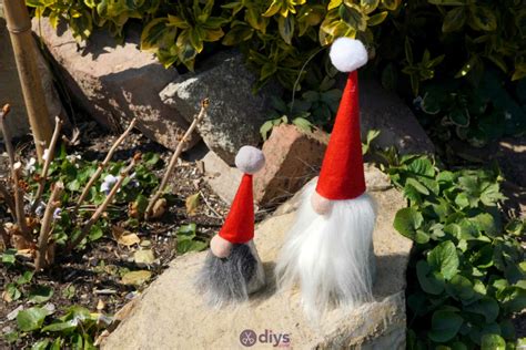 How to Create Garden Gnomes With Concrete