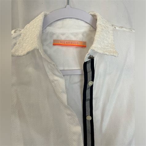 Vilagallo Tops Vilagallo White Blouse With Star Button Poshmark