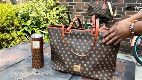 Dooney Bourke W I M B Whats In My Bag Gretta Leisure Shopper