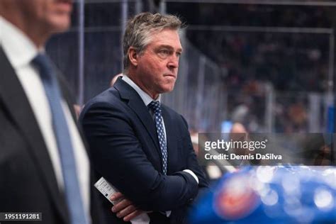 2698 New York Islanders Coach Stock Photos High Res Pictures And