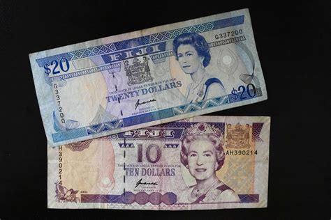 Queen Elizabeth Is Featured On Several Currencies. Now What? - TrendRadars