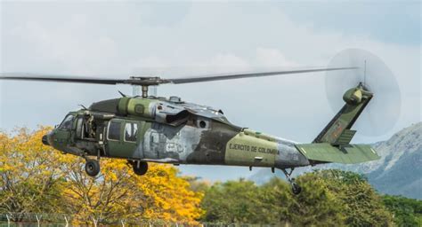 200 000 Horas de la flota UH 60 Black Hawk del Ejército Nacional AeroErmo