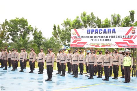 Kado Istimewa Hut Bhayangkara Personel Polres Sekadau Naik Pangkat