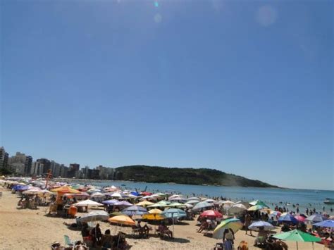 Segunda Quinzena De Janeiro - Segunda quinzena de Janeiro começa com praias cheias em Guarapari ...