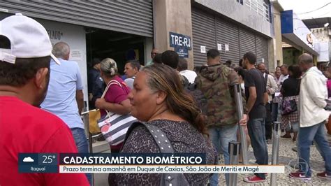 V Deo Muita Fila Para Fazer O Cadastramento Biom Trico Do T Tulo De