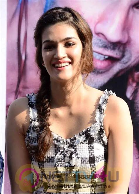 Hot And Beautiful Kriti Sanon Sexy Images 195961 Galleries HD Images