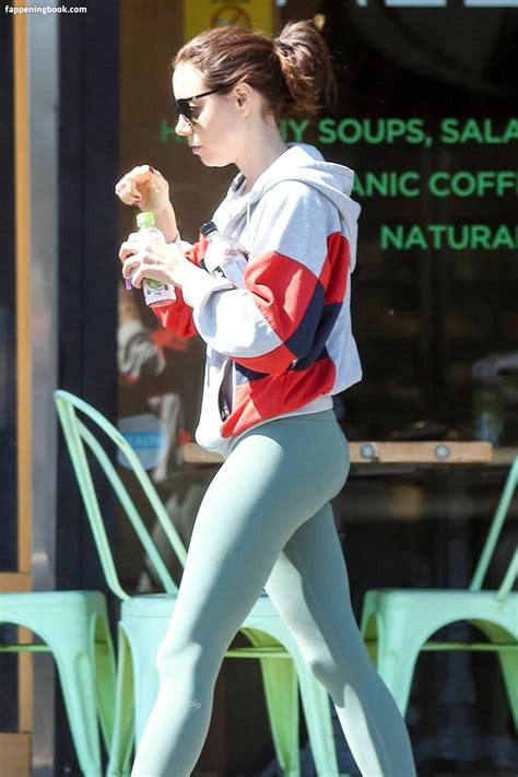 Aubrey Plaza Nude The Fappening Photo 6991200 FappeningBook