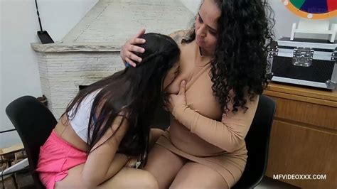 KISSES MILF VS TEEN 18 VOL 208 MILF LORENA SANCHES TEEN 18 SANDY CLIP 03 MILF KISSES