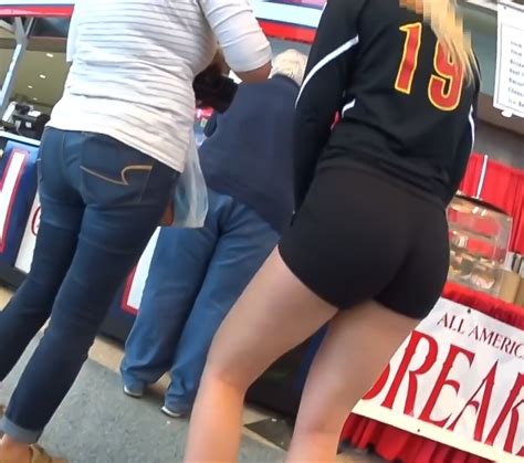 FANTASTIC BLONDE NOT OC Spandex Leggings Yoga Pants Forum