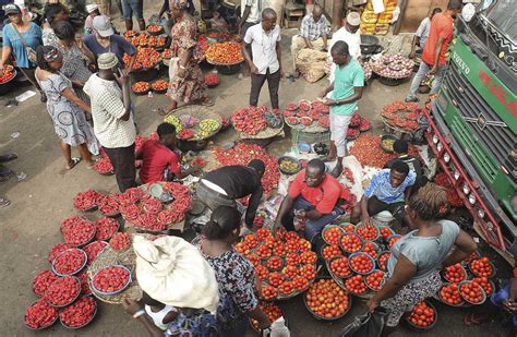 Nigerias Currency Has Fallen To A Record Low As Inflation Surges How