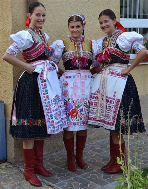 Kroje A Tak Slovakian Women Traditional Outfits History Fashion