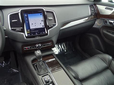 2018 Volvo Xc90 T6 Momentum Interior Cabinets Matttroy