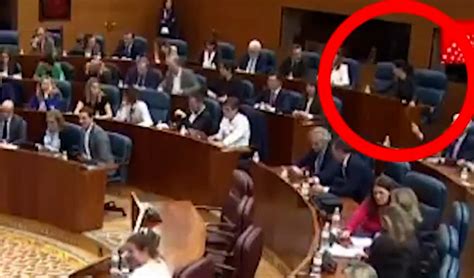 Un Voto Irregular De Vox En La Asamblea De Madrid Desata La Guerra