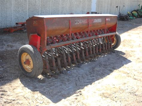 Massey Ferguson Mf 33 Grain Drill Planting And Seeding Planters