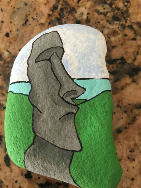 Stone face sculpture painted rock | Painted rocks, Sculpture painting ...