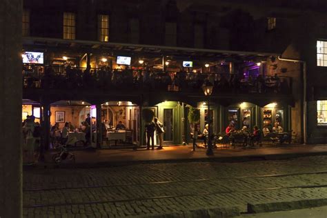 Nightlife in Savannah: Best Bars, Clubs, & More