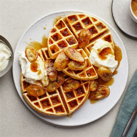 Belgian Buttermilk Waffles With Glazed Bananas Recipe | Epicurious