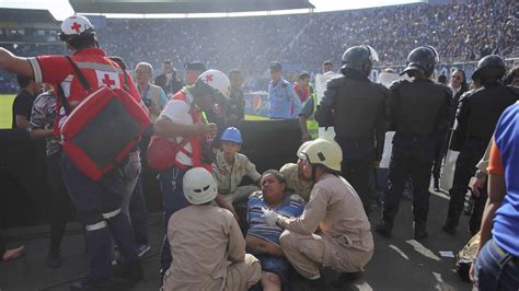 Fünf Tote bei Massenpanik vor Fußballspiel in Honduras