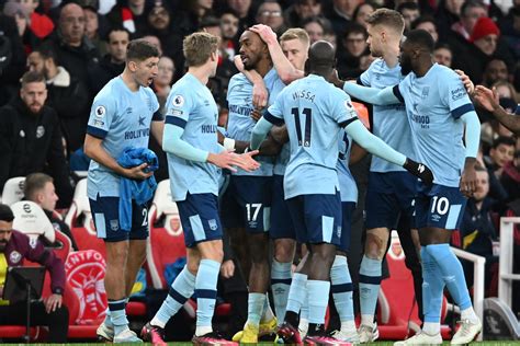 Arsenal iguala 1 a 1 Brentford por la Premier League inglesa Galería