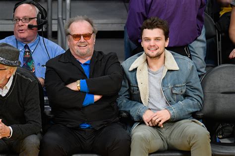 “The Departed” star Jack Nicholson does his best for his five children