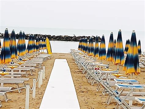 Bagno Gino Lido Di Savio Ra Prenotazione Online Spiagge It