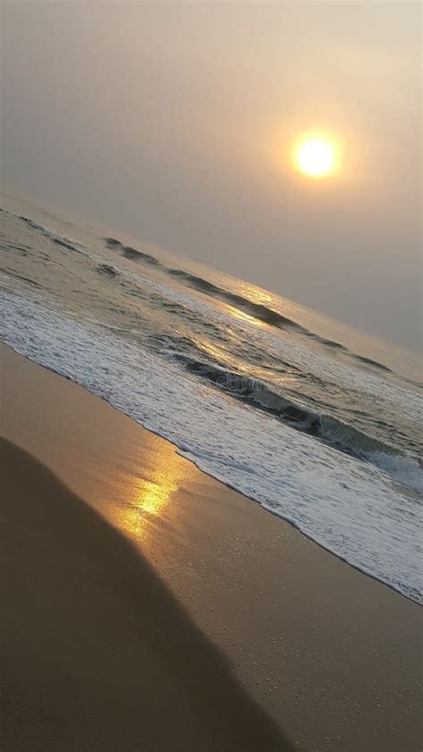 Sunrise at Mahabalipuram Beach Stock Image - Image of cloud ...