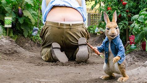 I M Gonna Put The Carrot In There Peter Rabbit Youtube