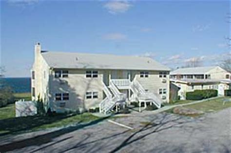 Greenport Hotels -- Village of Greenport, Long Island, NY