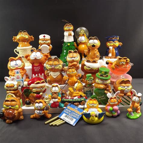 Mixed Vintage Lot 25 Garfield Collection Figurines Chimes Ornaments Enesco