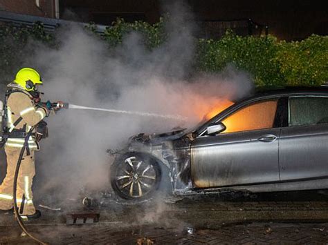 Geparkeerde Auto S Uitgebrand In Van Der Werffstraat Vlaardingen