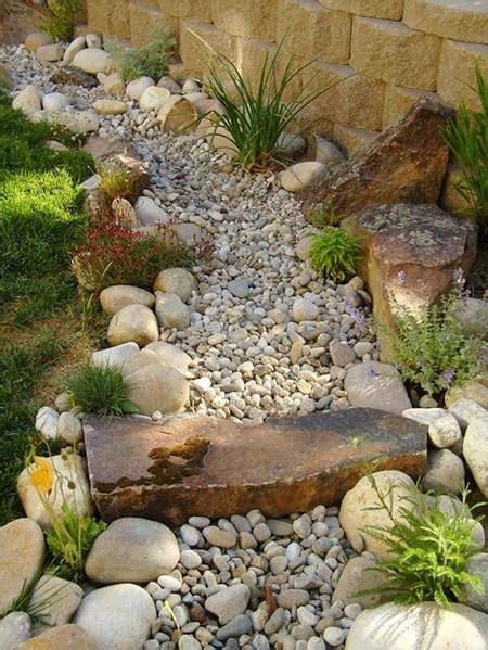 30 Fabulous Dry Creek Landscaping Ideas You Would Love