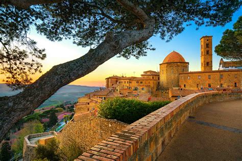 Relais In Tuscany Between Volterra And San Gimignano Borgo Pignano