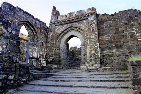 Daulatabad | Interesting buildings, Architecture old, Favorite places