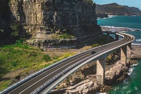 Jembatan Paling Instagramable Kalimantan Barat Habiskan Dana Rp