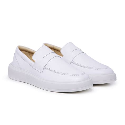 Sapatos Brancos Masculino