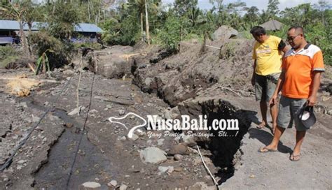 Nusabali Jalan Penghubung Dua Banjar Jebol