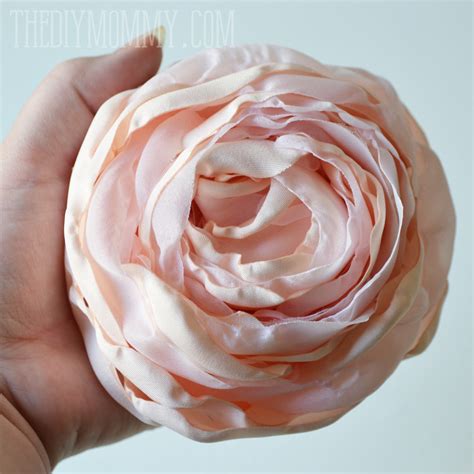 Video Tutorial Make Diy Fabric Cabbage Roses Or Peony Flowers The