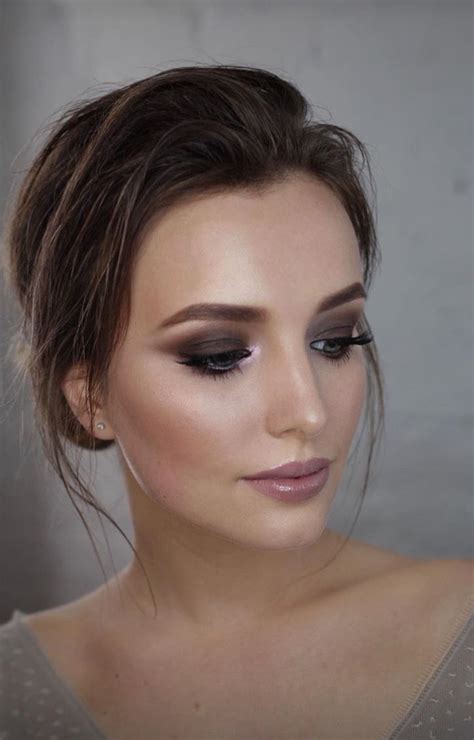 Smoky Eyes And Glowing Skin Bridal Makeup Inspo Photo Makeup Wedding