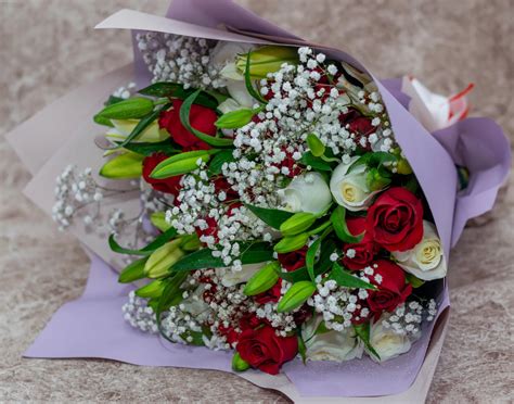 Lilies Bouquet - Pablo Gift Shop