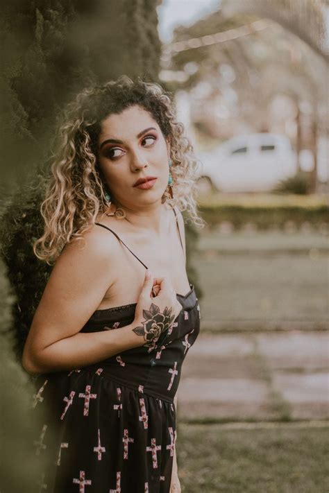 Pin De Maria Ribeiro Em Curly Blonde Hair