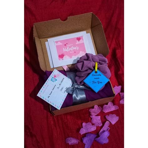 Jual Hampers Hijab Bella Square Polos Gift Box Murah Kerudung Jilbab