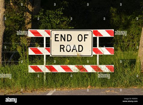 End of the Road Sign Stock Photo - Alamy