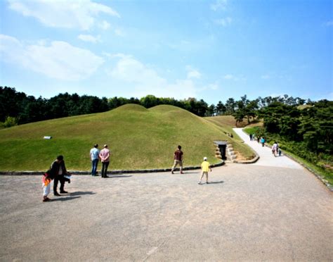 Gongju Tomb Of King Muryeong And Royal Tombs Unesco World Heritage