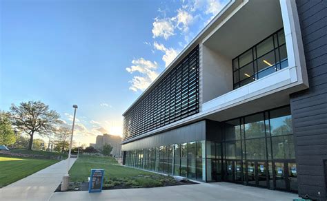 Umkc Miller Nichols Library And Learning Center Sk Design