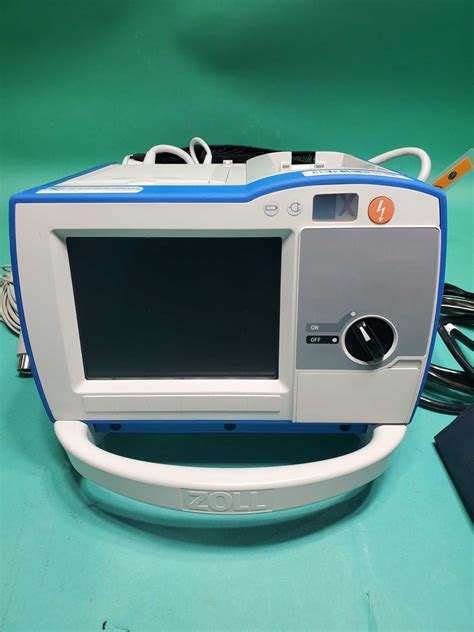 Used ZOLL R Series PLUS W AED Pacing NIBP EtCO2 ECG SPO2