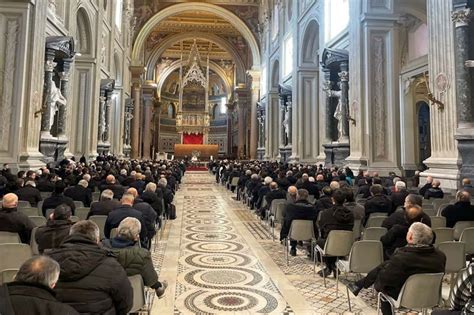 Papa Francesco Incontra I Preti Romani Incontro Blindato Il Blog Di