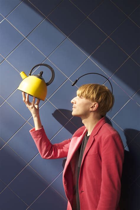 Neil Harbisson Viewing Colour Through A Spectrum Of Sound Waves Clot