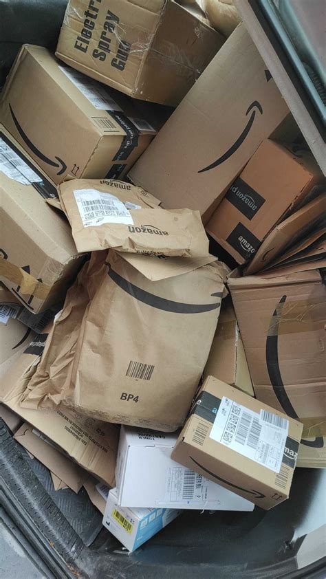 AMAZON Nieodebrane Paczki Kurierskie Zwroty Konsumenckie Box Mystery