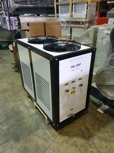 Чиллер для охлаждения воды FKL-10HP купить в Екатеринбурге по цене 379 ...