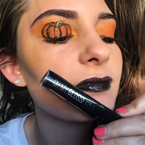 Halloween Pumpkin Eye Makeup Halloween Makeup Creative Makeup Pumpkins Pumpkin Eyes Eye